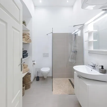 The Lohmeyerstr I, Lovely 1 Bedroom Group & Family Friendly, 2 - 4 Guests Lägenhet Berlin