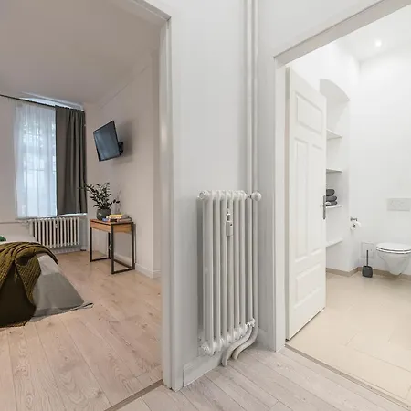 The Lohmeyerstr I, Lovely 1 Bedroom Group & Family Friendly, 2 - 4 Guests Appartement Berlin