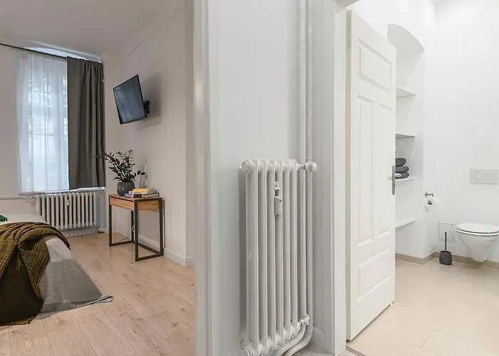 The Lohmeyerstr I, Lovely 1 Bedroom Group & Family Friendly, 2 - 4 Guests, Self Check In شقة برلين